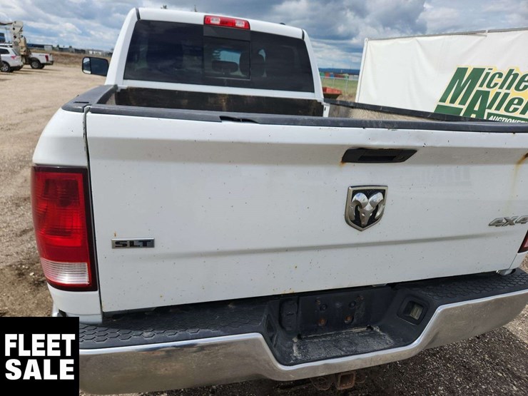2012-dodge-2500-image-29