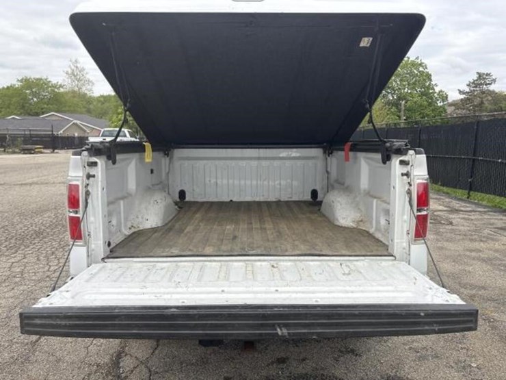 2012-ford-f150-xl-image-14