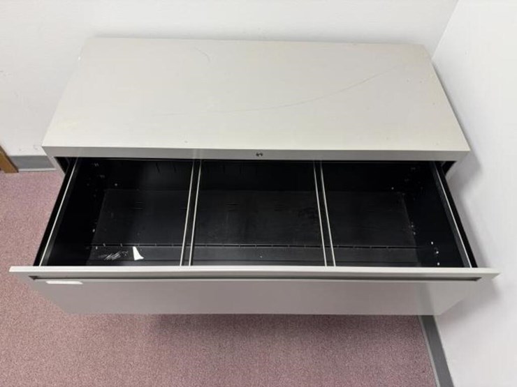 2-drawer-metal-filing-cabinet-image-4