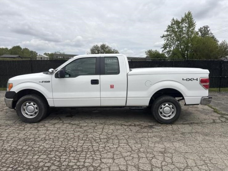 2012-ford-f150-xl-image-2