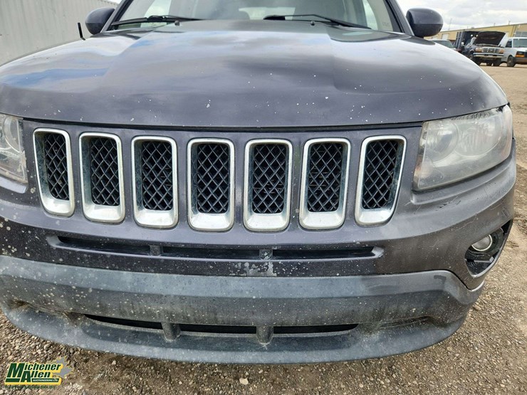 2014-jeep-compass-image-42