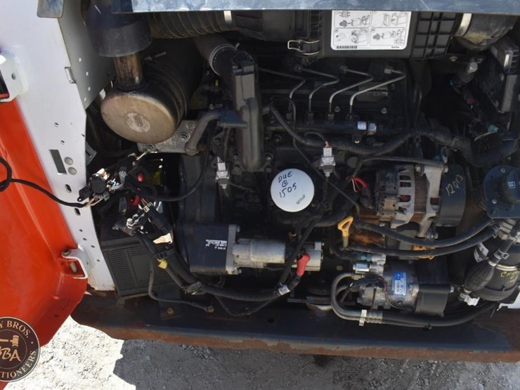 2019-bobcat-t595-image-33