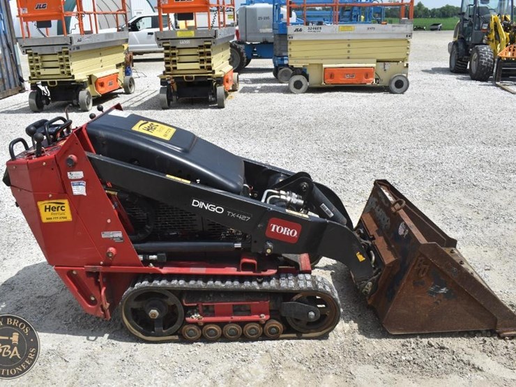 toro-dingo-tx427n-image-6