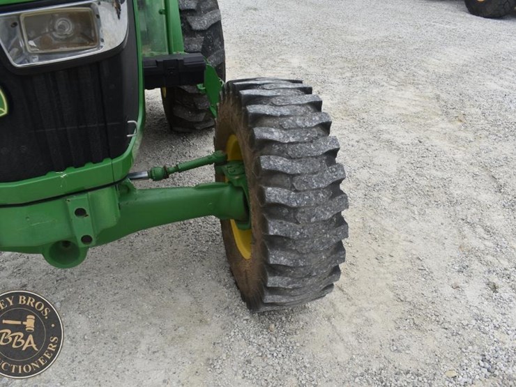 2021-john-deere-5045e-image-9