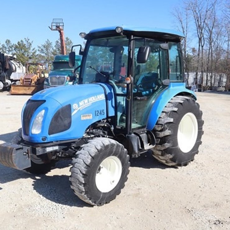 2016 NEW HOLLAND BOOMER 47