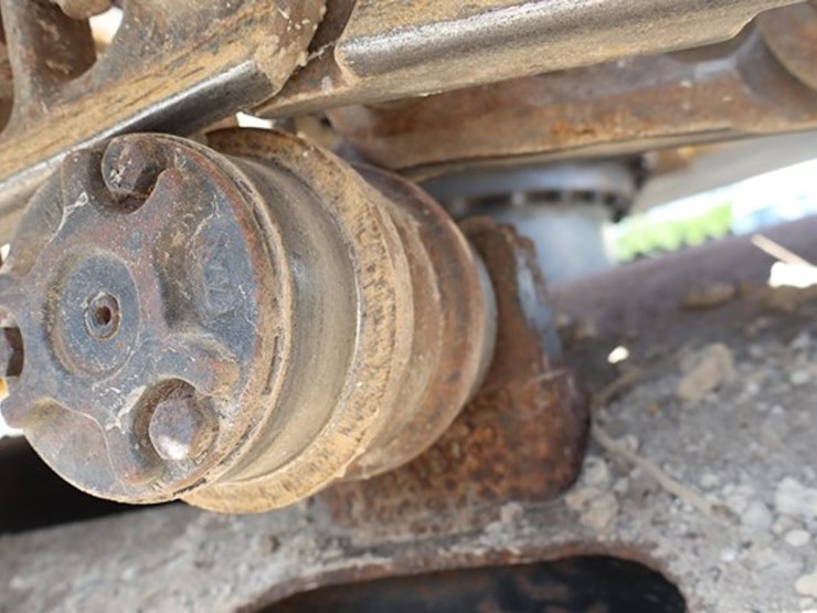 2017-deere-210g-image-34
