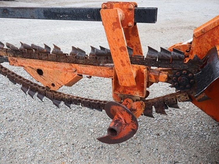 ditch-witch-3210-image-22