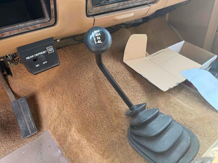 1985-ford-bronco-image-21