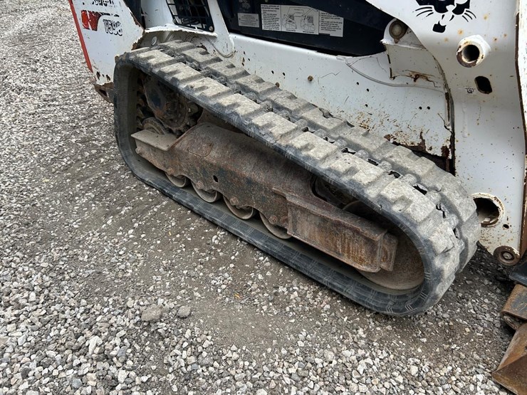2018-bobcat-t590-image-12