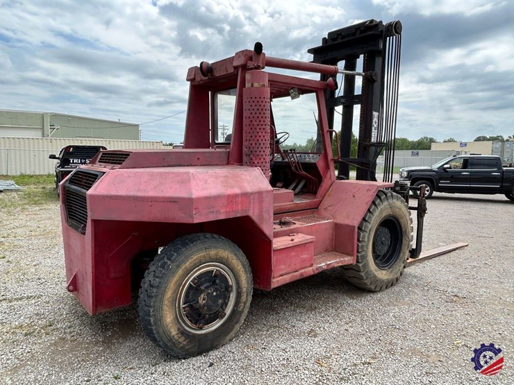 1984-taylor-180s-diesel-forklift-image-5