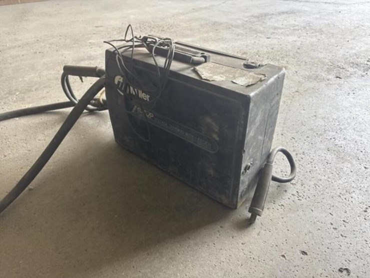 miller-s-32p-voltage-sensing-wire-feeder-image-3