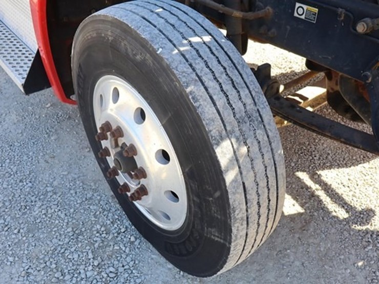 2015-kenworth-t880-image-15