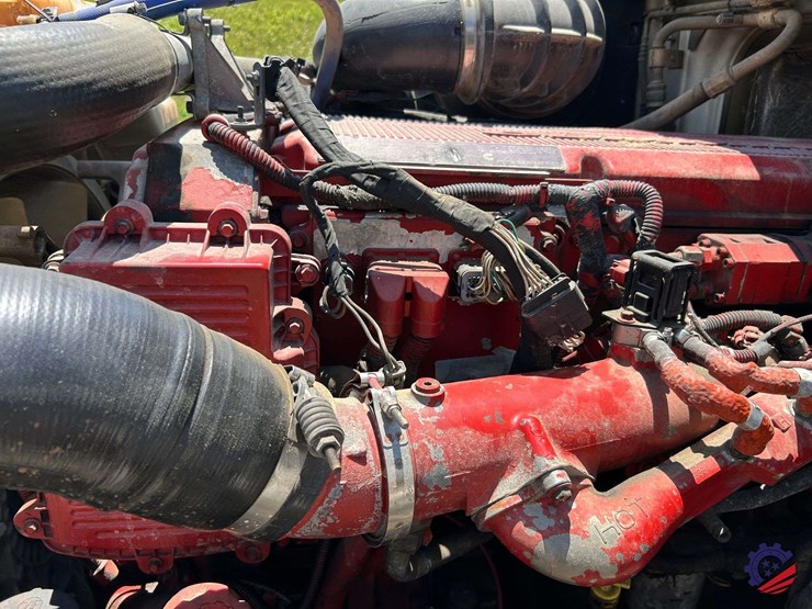 2011-volvo-vnl64t-day-cab-t/a-truck-tractor-image-91