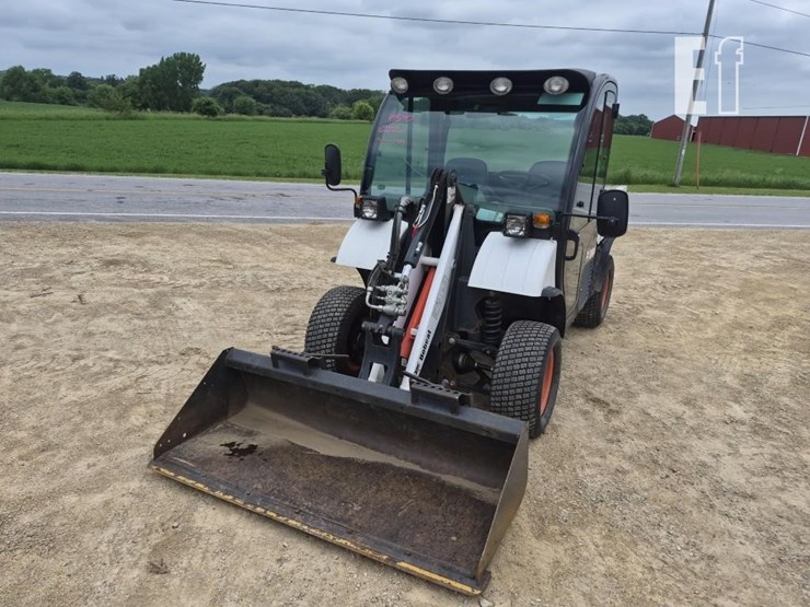 2014-bobcat-toolcat-5600-image-6