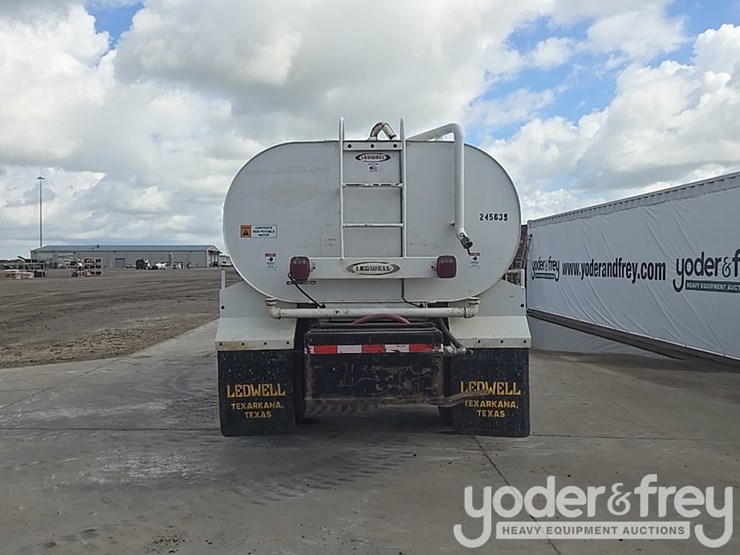 2019-ford-f750-xl-image-4