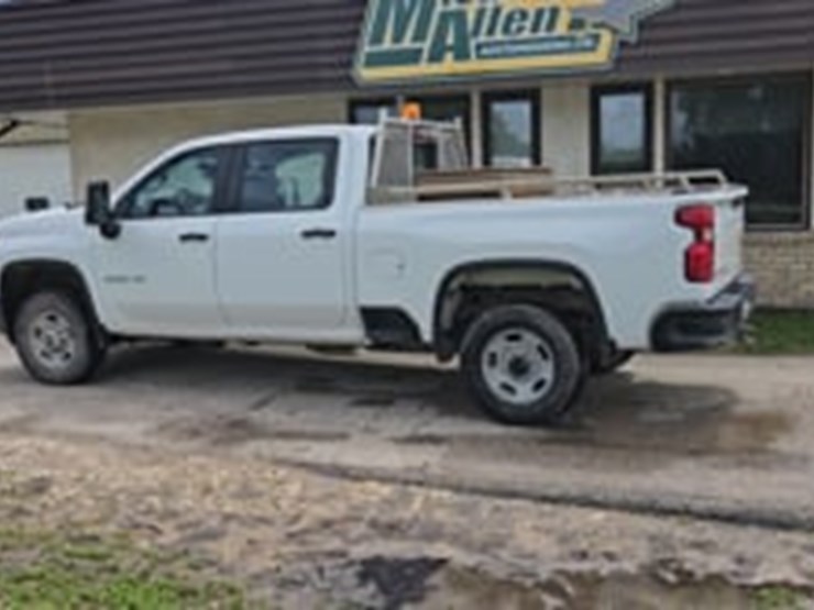 2020-chevrolet-silverado-2500hd-image-5