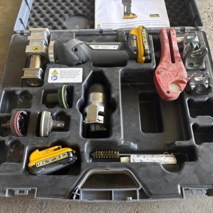 Rehau Everloc power tool