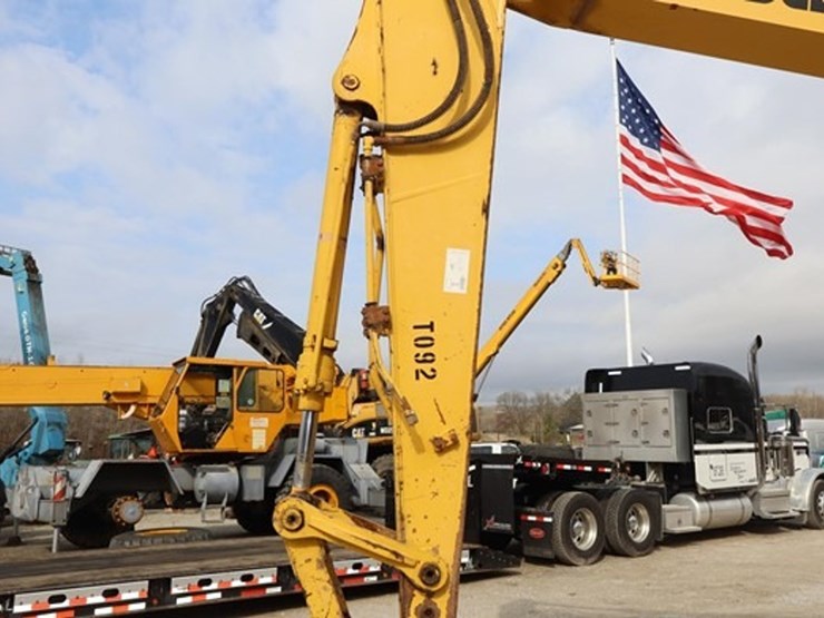 2019-kobelco-sk140sr-lc-5-image-12