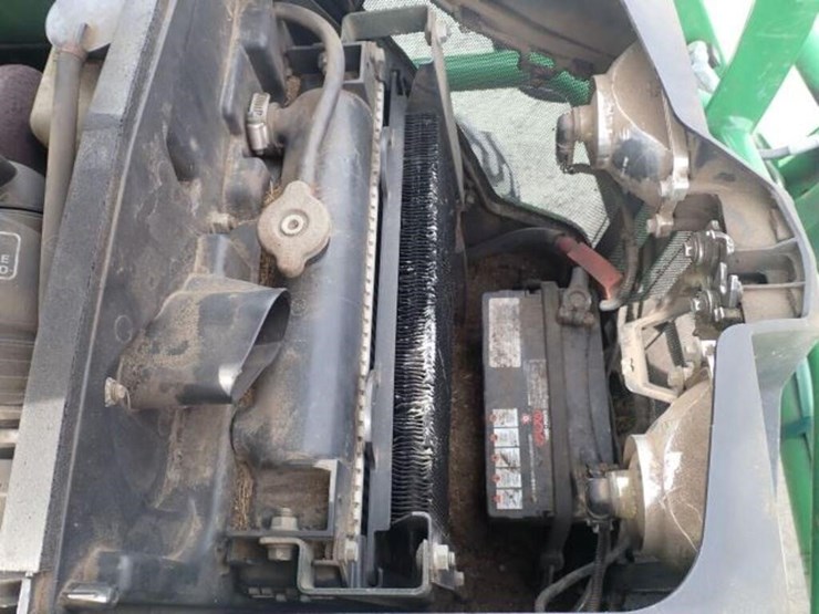 2011-john-deere-1023e-image-62