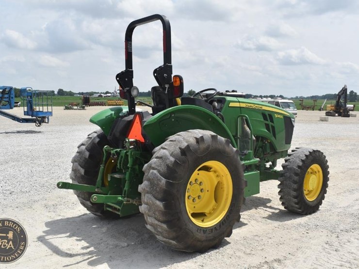 2021-john-deere-5045e-image-5