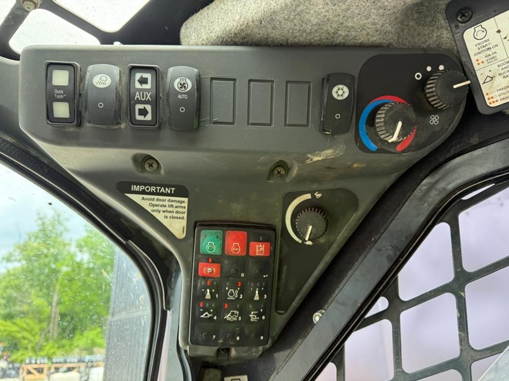 2023-deere-333g-image-21