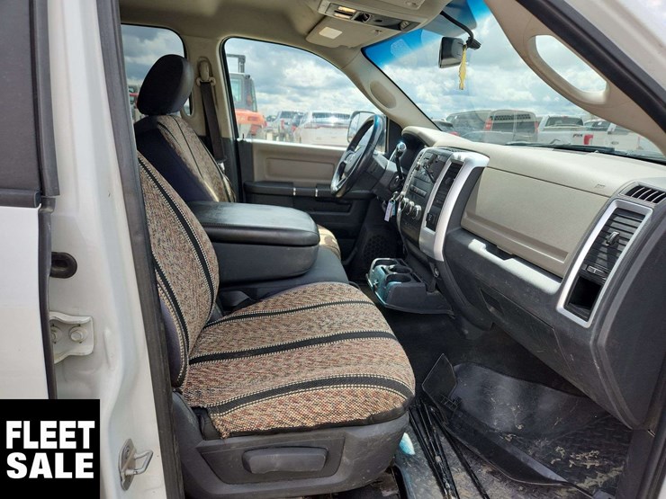 2012-dodge-2500-image-15