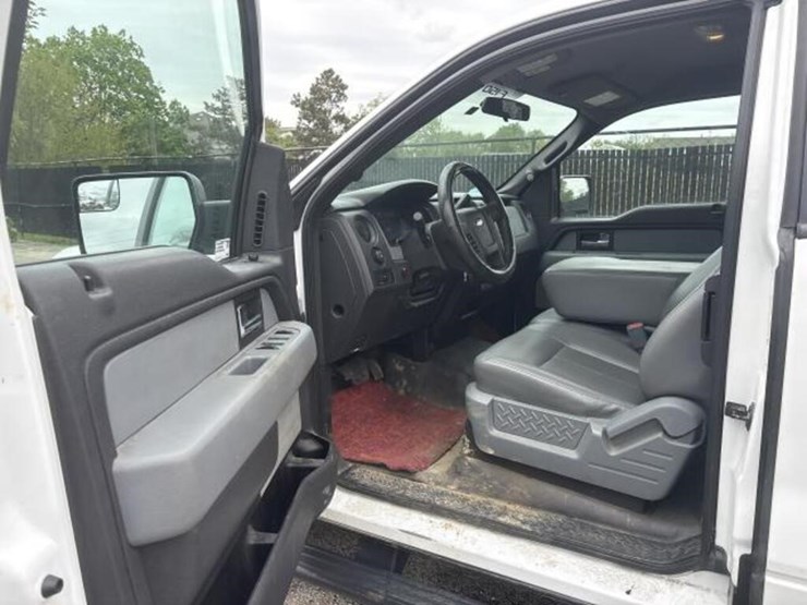 2012-ford-f150-xl-image-12