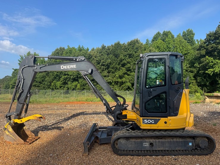 2021-deere-50g-image-2