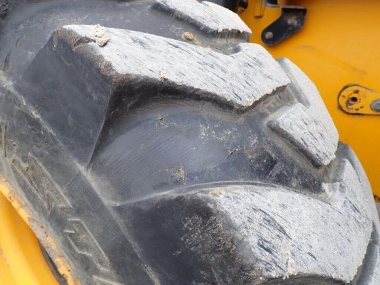 2010-jcb-510-56-image-78