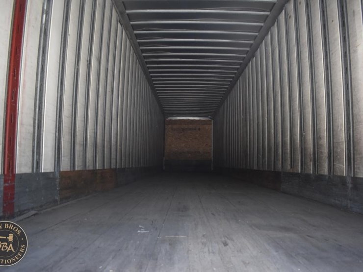 2001-strick-trailer-image-21