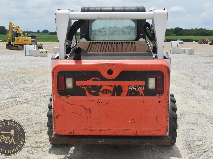 2016-bobcat-s570-image-4
