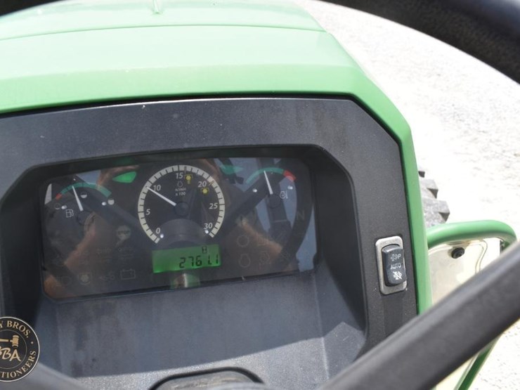 2021-john-deere-5045e-image-40
