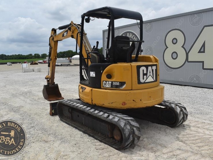2016-caterpillar-305e2-cr-image-3