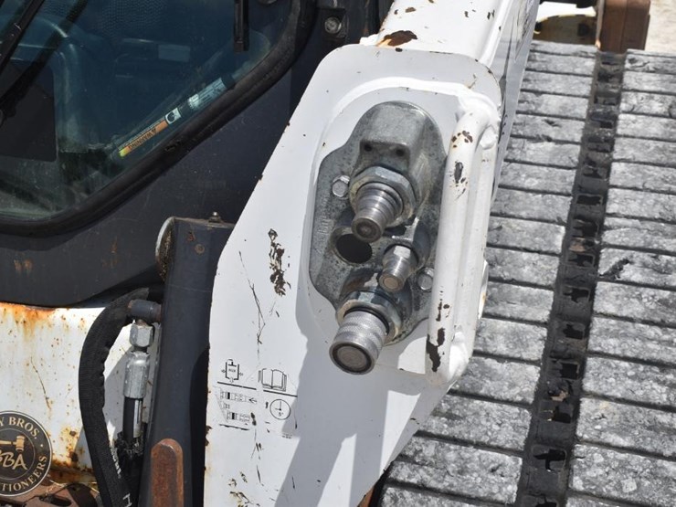 2019-bobcat-t595-image-23