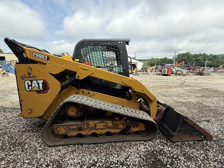 2019-caterpillar-299d3-image-5