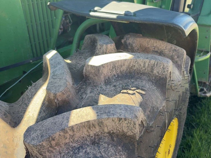 1997-john-deere-6400-image-24