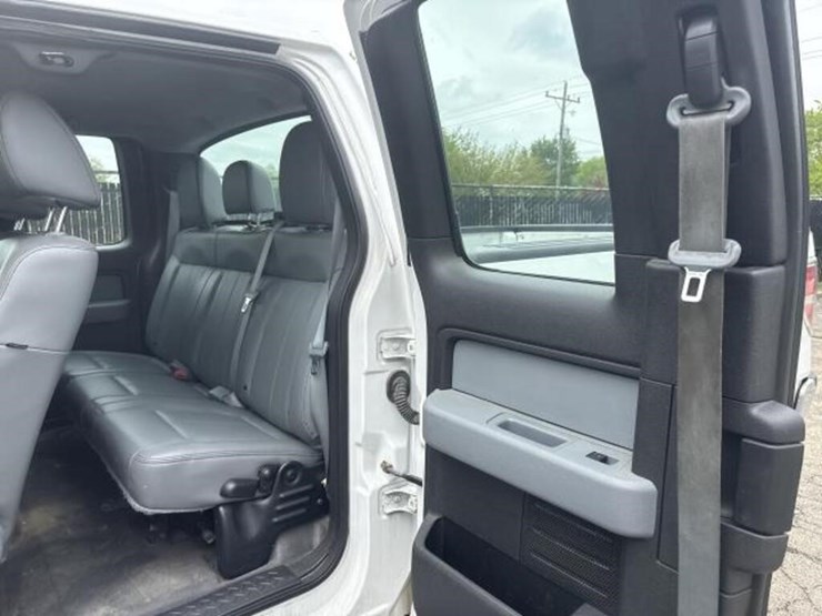 2012-ford-f150-xl-image-13
