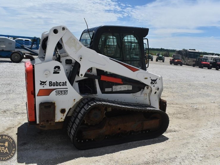 2019-bobcat-t595-image-18