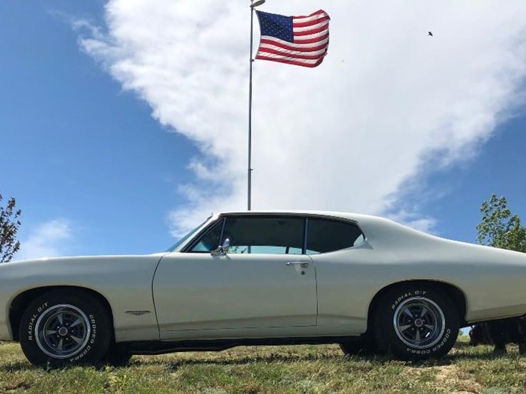 1968-pontiac-gto-image-1