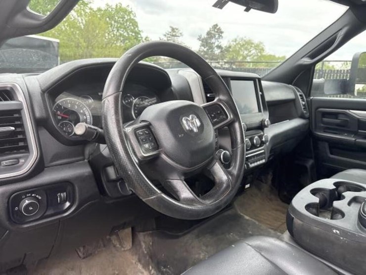 2022-dodge-2500-image-25