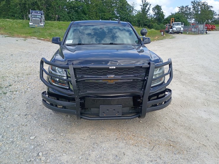 2018-chevrolet-tahoe-image-13
