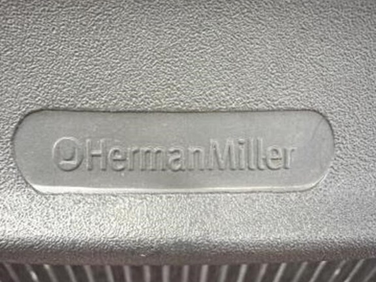 (2)-office-chairs-with-adjustable-arm-rest-image-8
