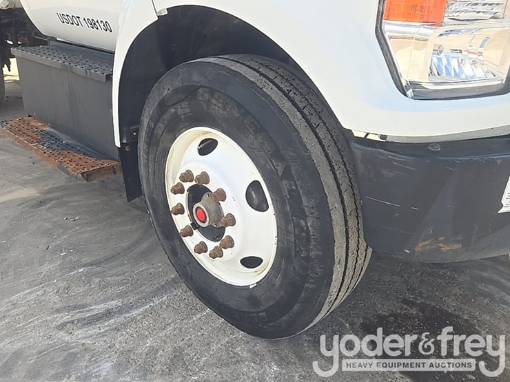 2019-ford-f750-xl-image-13