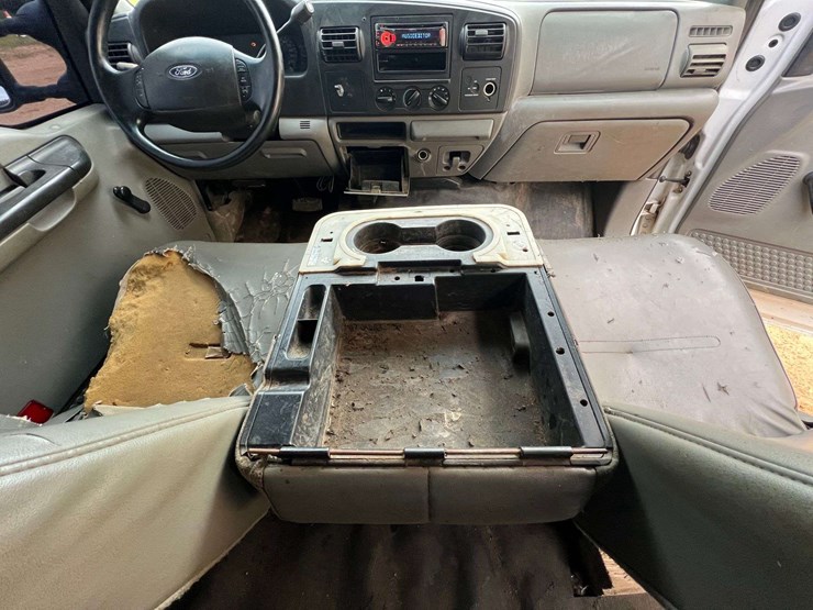 2005-ford-f250-image-37
