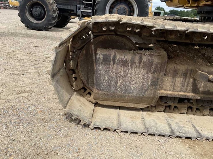 2015-caterpillar-323fl-image-9