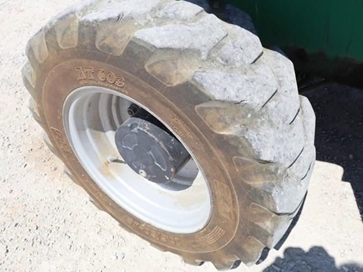 2014-jcb-520-50-image-12