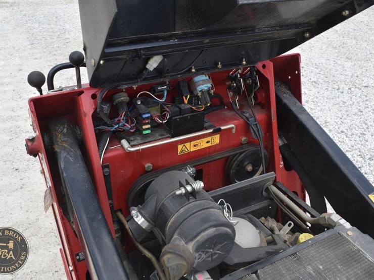 toro-dingo-tx427n-image-18