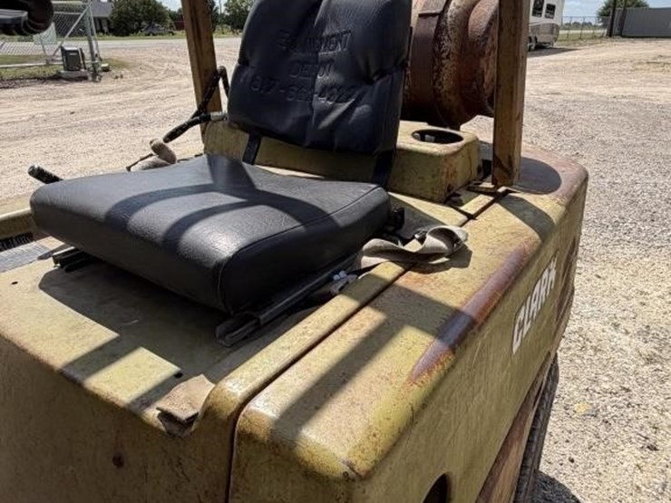 l2--clark-propane-forklift-c500-y50-image-11