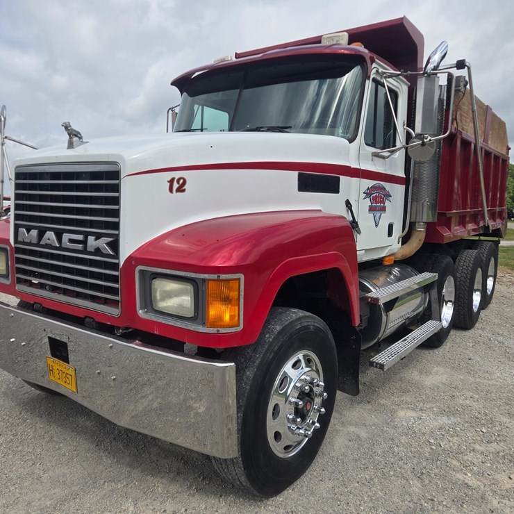 2003 MACK CH613