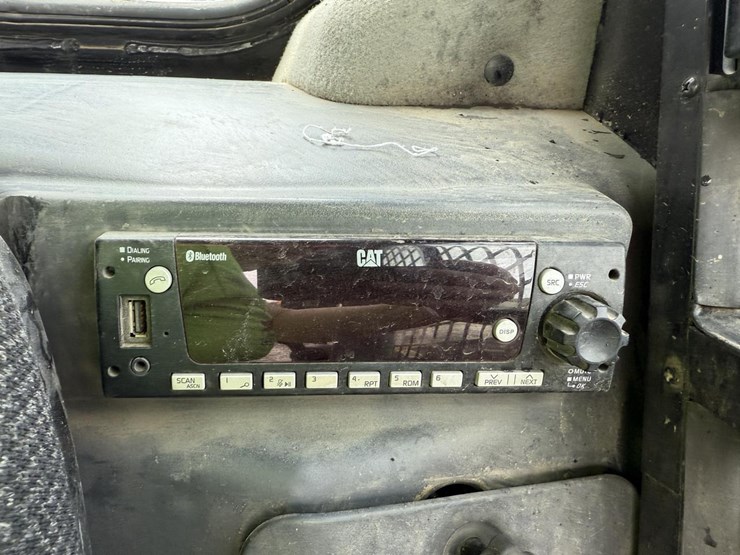 2018-caterpillar-279d-image-28